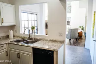 1126 W Elliot Rd, Chandler, AZ 85224 - Photo 8