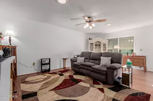 10023 W Pleasant Valley Rd, Sun City, AZ 85351 - Photo 8