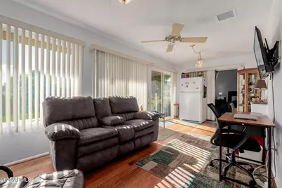 10023 W Pleasant Valley Road, Sun City, AZ 85351 - Photo 8