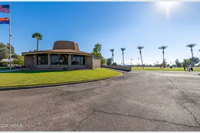 10023 W Pleasant Valley Road, Sun City, AZ 85351 - Photo 32