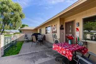 10023 W Pleasant Valley Rd, Sun City, AZ 85351 - Photo 4