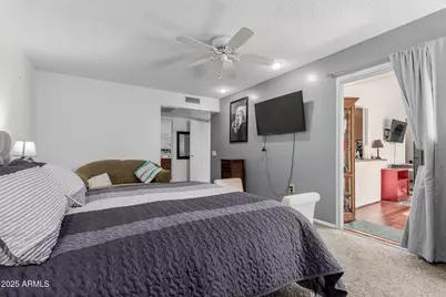 10023 W Pleasant Valley Road, Sun City, AZ 85351 - Photo 16