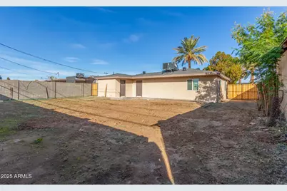 2749 W Montecito Avenue, Phoenix, AZ 85017 - Photo 18
