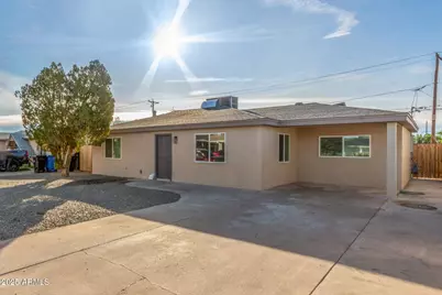 2749 W Montecito Avenue, Phoenix, AZ 85017 - Photo 2
