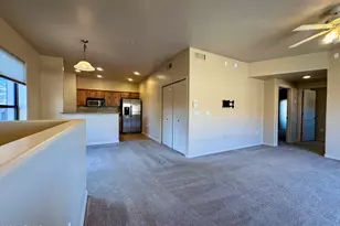 20660 N 40th St, Phoenix, AZ 85050 - Photo 4