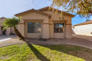 2052 N Holguin Way, Chandler, AZ 85225 - Photo 2