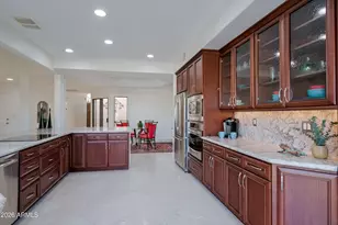 7955 E Chaparral Rd, Scottsdale, AZ 85250 - Photo 4