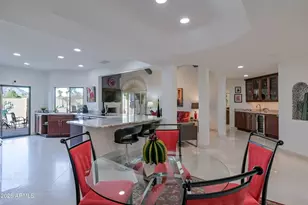 7955 E Chaparral Rd, Scottsdale, AZ 85250 - Photo 10