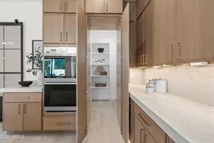 8701 E Vista Dr, Scottsdale, AZ 85250 - Photo 12