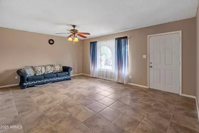3158 W Celica Circle W, Phoenix, AZ 85053 - Photo 2