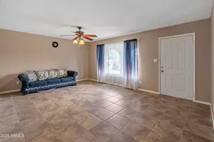 3158 W Celica Circle W, Phoenix, AZ 85053 - Photo 2