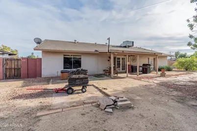 3158 W Celica Circle W, Phoenix, AZ 85053 - Photo 38