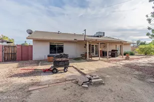 3158 W Celica Circle W, Phoenix, AZ 85053 - Photo 38