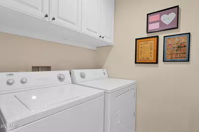 943 E Lois Lane, Phoenix, AZ 85020 - Photo 34