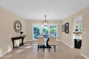 943 E Lois Ln, Phoenix, AZ 85020 - Photo 16