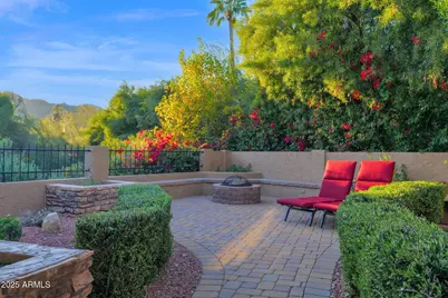 943 E Lois Lane, Phoenix, AZ 85020 - Photo 40