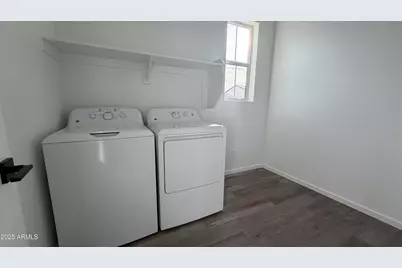 26327 N 24th Glen, Phoenix, AZ 85085 - Photo 12