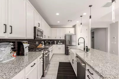 14045 W Mariposa Grande --, Surprise, AZ 85387 - Photo 12