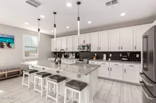 14045 W Mariposa Grande, Surprise, AZ 85387 - Photo 10