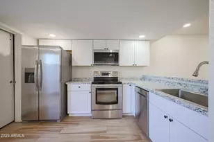 19601 N 7th St, Phoenix, AZ 85024 - Photo 10