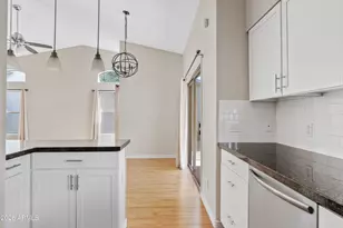 1932 N Mesa Dr, Mesa, AZ 85201 - Photo 8