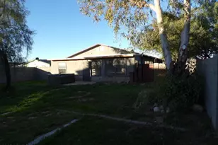 1709 S Lawson Dr, Apache Junction, AZ 85120 - Photo 18