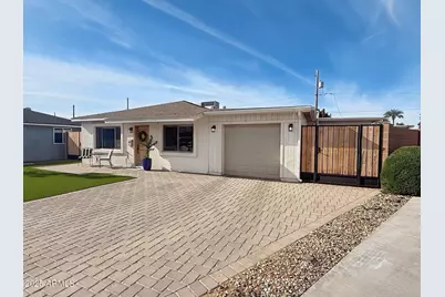 4228 N 44th Place, Phoenix, AZ 85018 - Photo 2