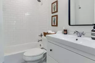 4228 N 44th Pl, Phoenix, AZ 85018 - Photo 18