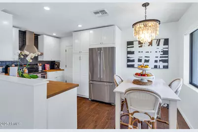 4228 N 44th Place, Phoenix, AZ 85018 - Photo 8