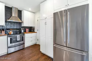 4228 N 44th Pl, Phoenix, AZ 85018 - Photo 10