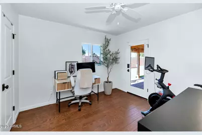 4228 N 44th Place, Phoenix, AZ 85018 - Photo 16