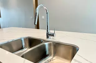 915 E Missouri Ave, Phoenix, AZ 85014 - Photo 14