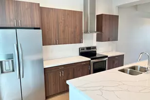 915 E Missouri Ave, Phoenix, AZ 85014 - Photo 2