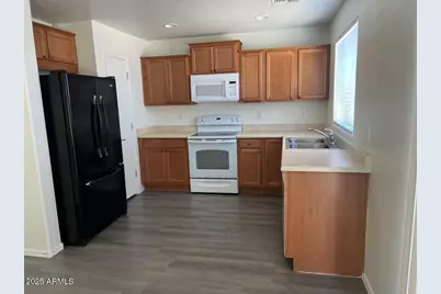 2982 N Daisy Drive N, Florence, AZ 85132 - Photo 2