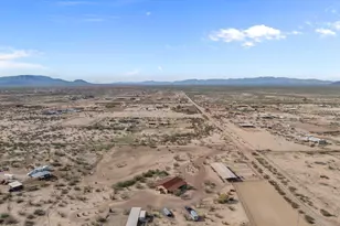 45243 W J-1 Ranch Rd, Wickenburg, AZ 85390 - Photo 46