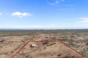 45243 W J-1 Ranch Rd, Wickenburg, AZ 85390 - Photo 48