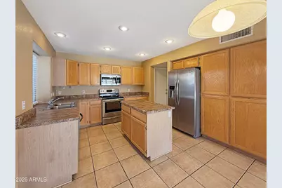 5711 W Cochise Drive, Glendale, AZ 85302 - Photo 6