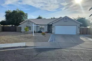 1131 N Hawk Ln, Gilbert, AZ 85234 - Photo 1