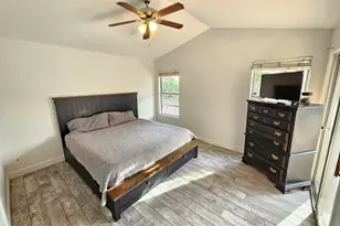 1131 N Hawk Ln, Gilbert, AZ 85234 - Photo 14