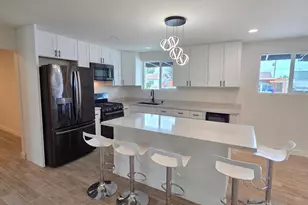 5833 W Rosewood Ln, Phoenix, AZ 85031 - Photo 16