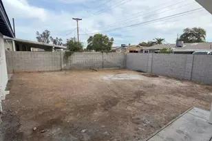 5833 W Rosewood Ln, Phoenix, AZ 85031 - Photo 38