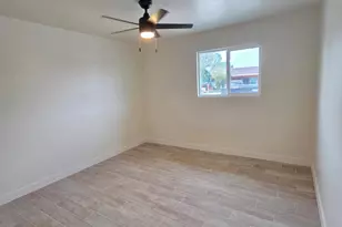 5833 W Rosewood Ln, Phoenix, AZ 85031 - Photo 28