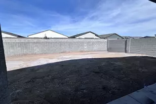 2670 E Homesteader Rd, San Tan Valley, AZ 85140 - Photo 22