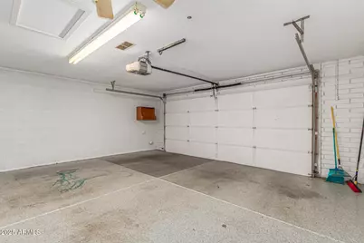 6243 W Cholla Street, Glendale, AZ 85304 - Photo 34