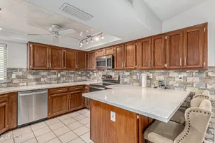 6243 W Cholla St, Glendale, AZ 85304 - Photo 16