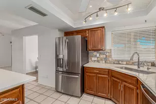 6243 W Cholla St, Glendale, AZ 85304 - Photo 18