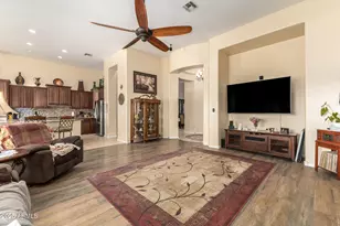 17923 W Echo Ln, Waddell, AZ 85355 - Photo 18