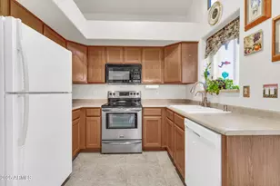 9318 E Osage Ave, Mesa, AZ 85212 - Photo 10