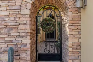 12065 W Desert Mirage Dr, Peoria, AZ 85383 - Photo 38