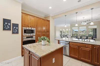 12950 W Red Fox Road, Peoria, AZ 85383 - Photo 14